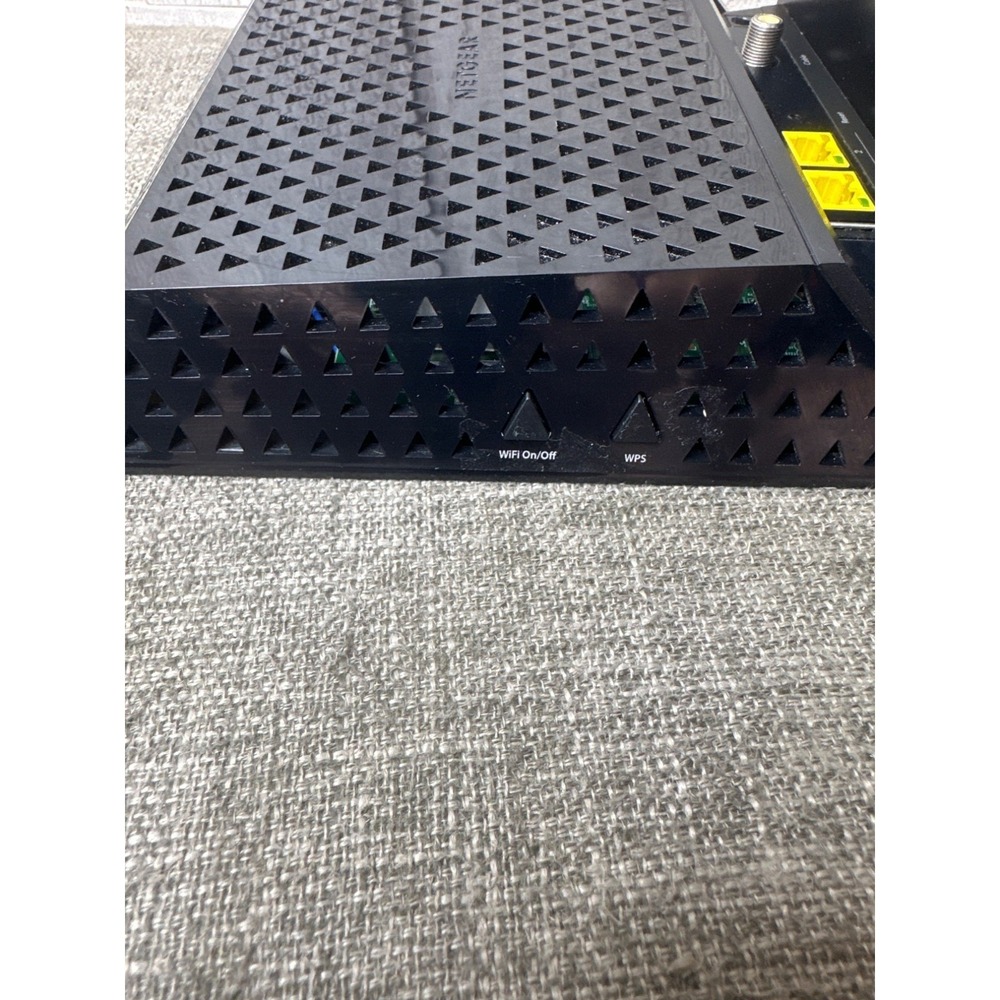 Netgear AC1600 Dual Band WiFi Cable Modem Router - Picture 5 of 6